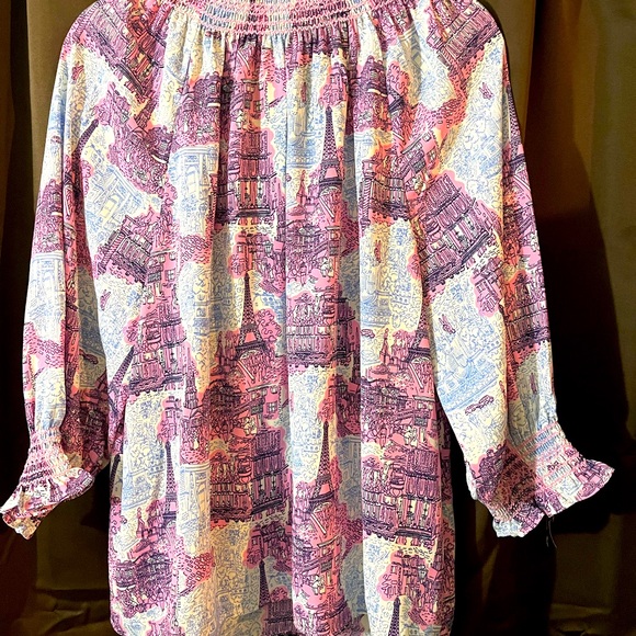 Talbots ladies blouse,size XL,beautiful gathering at the neck and sleeves - Picture 3 of 3